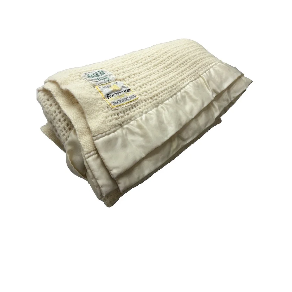 Marshall Field & Co Wool Blanket 82x68 Ivory Earlywarm Cellular Satin‎ Trim Vtg